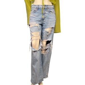 American Eagle Thrashed Baggy Jeans High Waisted Grunge Y2K Light Wash Size‎ 4